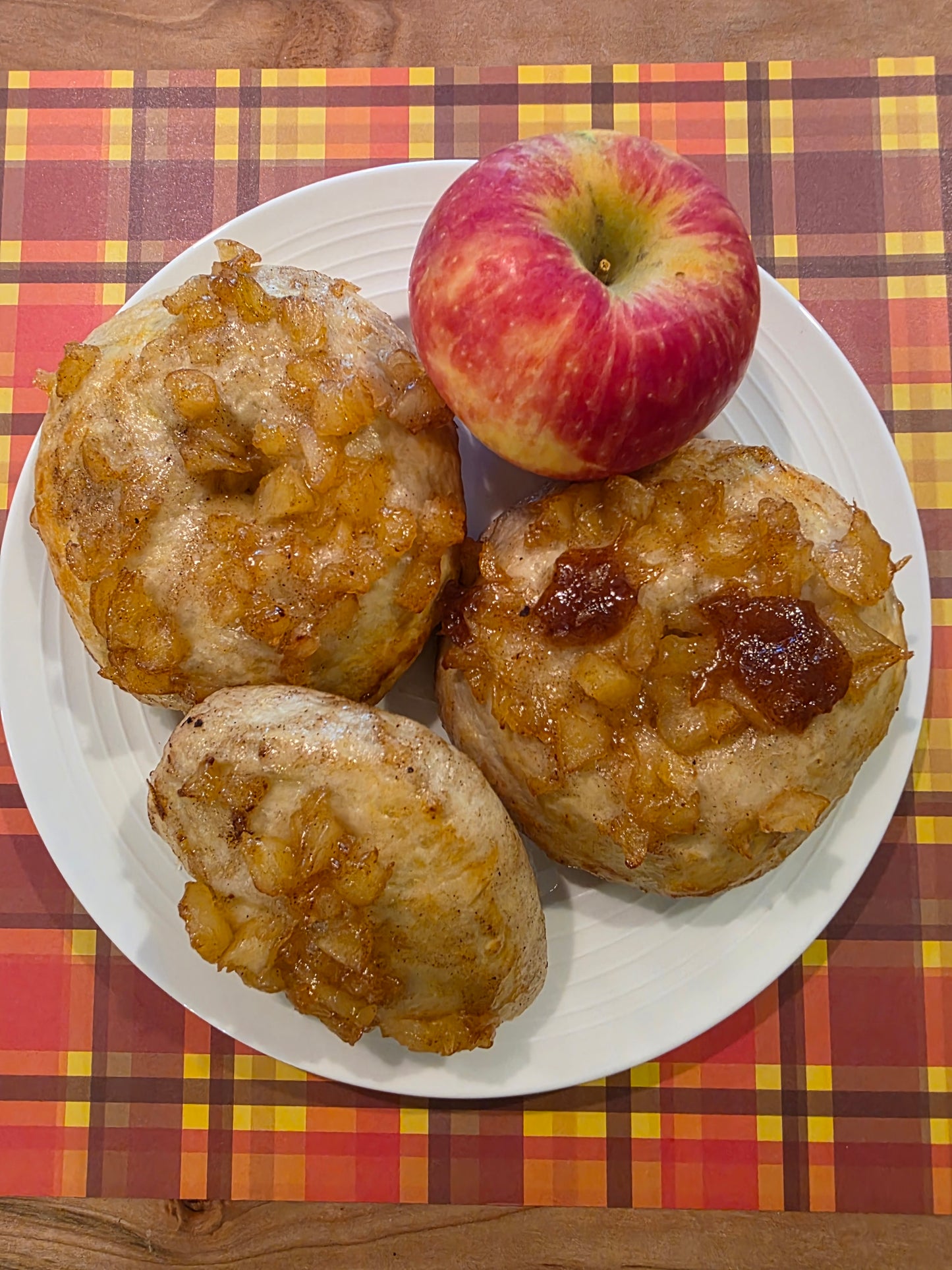 Sourdough apple cinnamon bagels